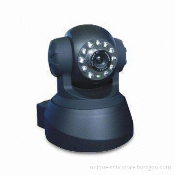 IP Camera with CMOS 300,000 Pixels Signal System and 3.6mm Lens Standard
